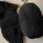 A fekete fonal mint mumus a kézimunkázók körében