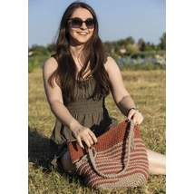Táska spirálkötéssel Makramé fonalból lustakötéssel, két színnel kötésminta