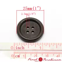 Fa gomb 4 lyukú, sötétbarna, 2,5 cm
