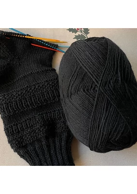 A fekete fonal mint mumus a kézimunkázók körében