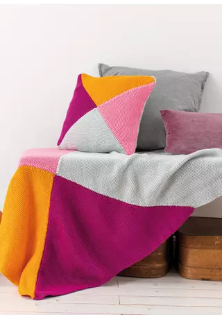 Négyszínű takaró Soft &amp; Easy fonalból kötve 