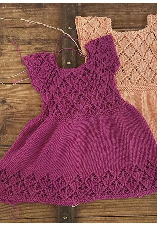 Rombuszmintás babaruha