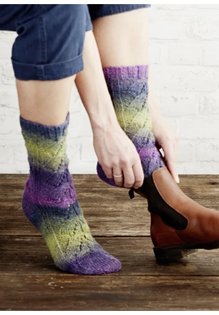 Színátmenetes, copfmintás zokni kötésminta