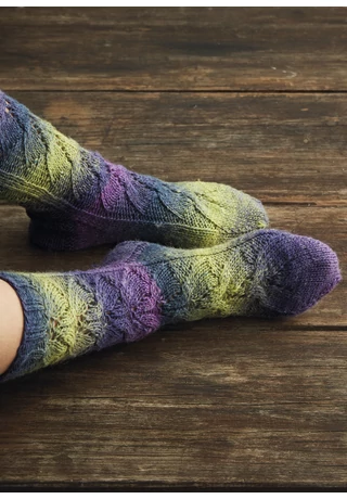 Színátmenetes, copfmintás zokni kötésminta