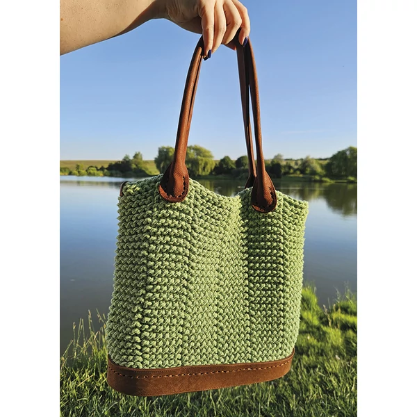 Táskaváltozatok Makramé fonalból lustakötéssel, kötésminta