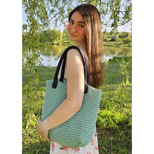 Táskaváltozatok Makramé fonalból lustakötéssel, kötésminta